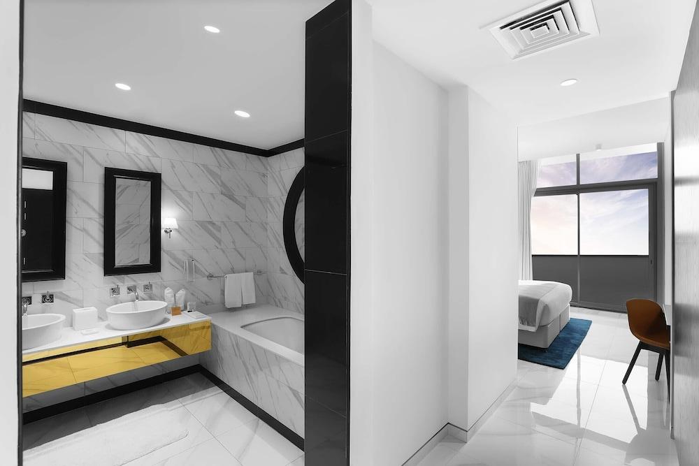 Millennium Atria Business Bay Aparthotel Dubai Ngoại thất bức ảnh A bathroom designed with the help of ArchiCAD